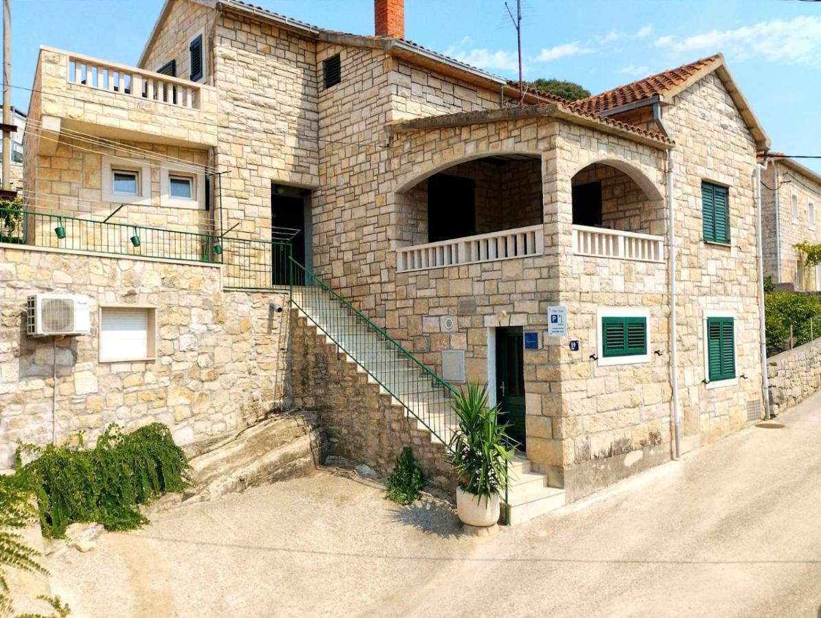 Villa Sanja, Splitska Exterior photo